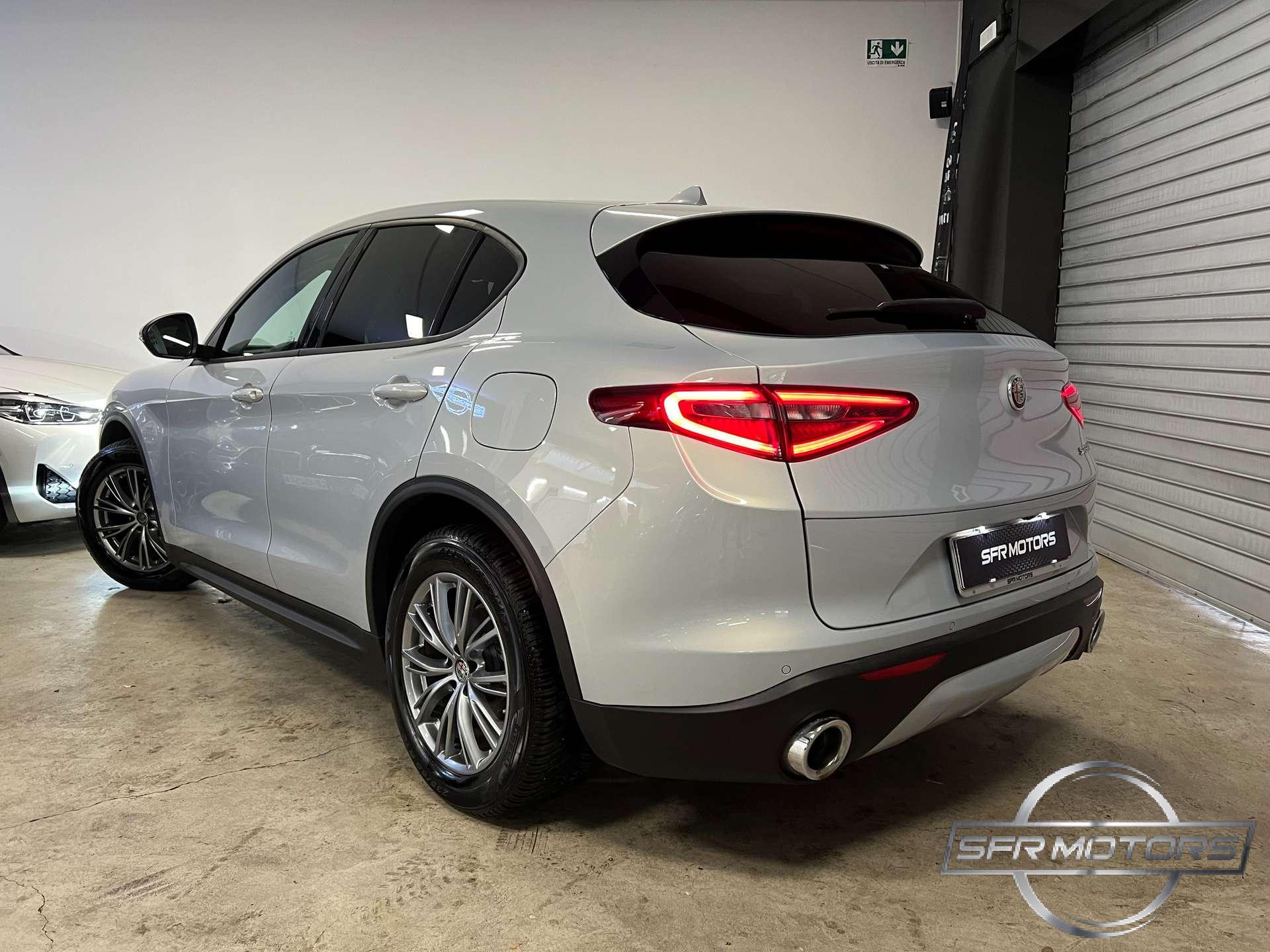 Alfa Romeo Stelvio  Business 2.2 160cv – AUTOCARRO N1 IVA ESPOSTA