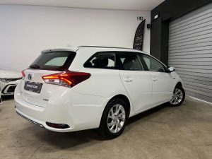 Toyota Auris  Hybrid 1.8 99cv