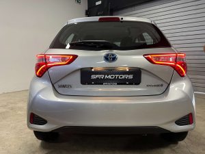 Toyota Yaris  Active Hybrid 1.5 73cv