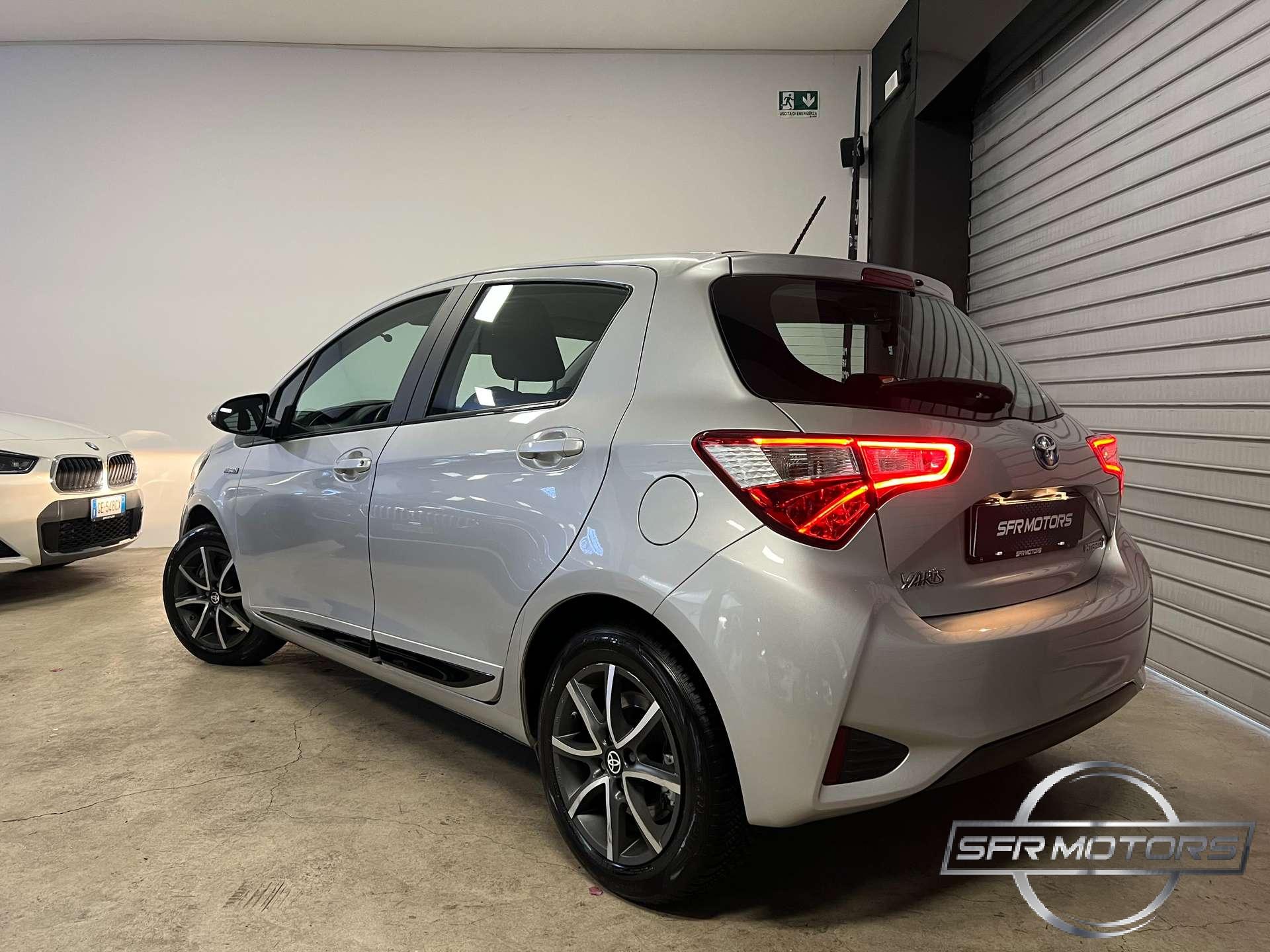 Toyota Yaris  Active Hybrid 1.5 73cv