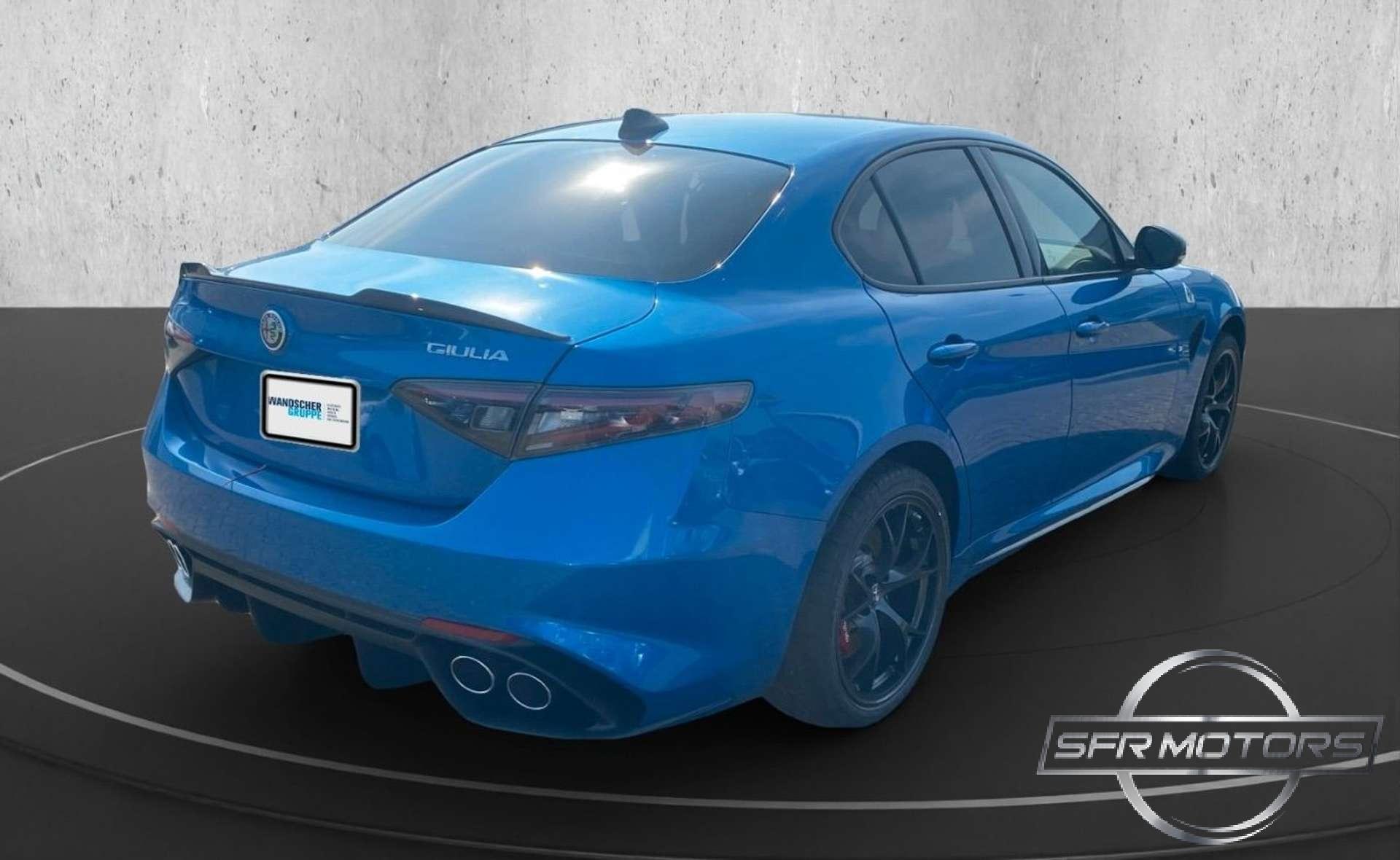 Alfa Romeo Giulia  2.9 V6 Quadrifoglio 520cv auto CAMERA/KEYLESS