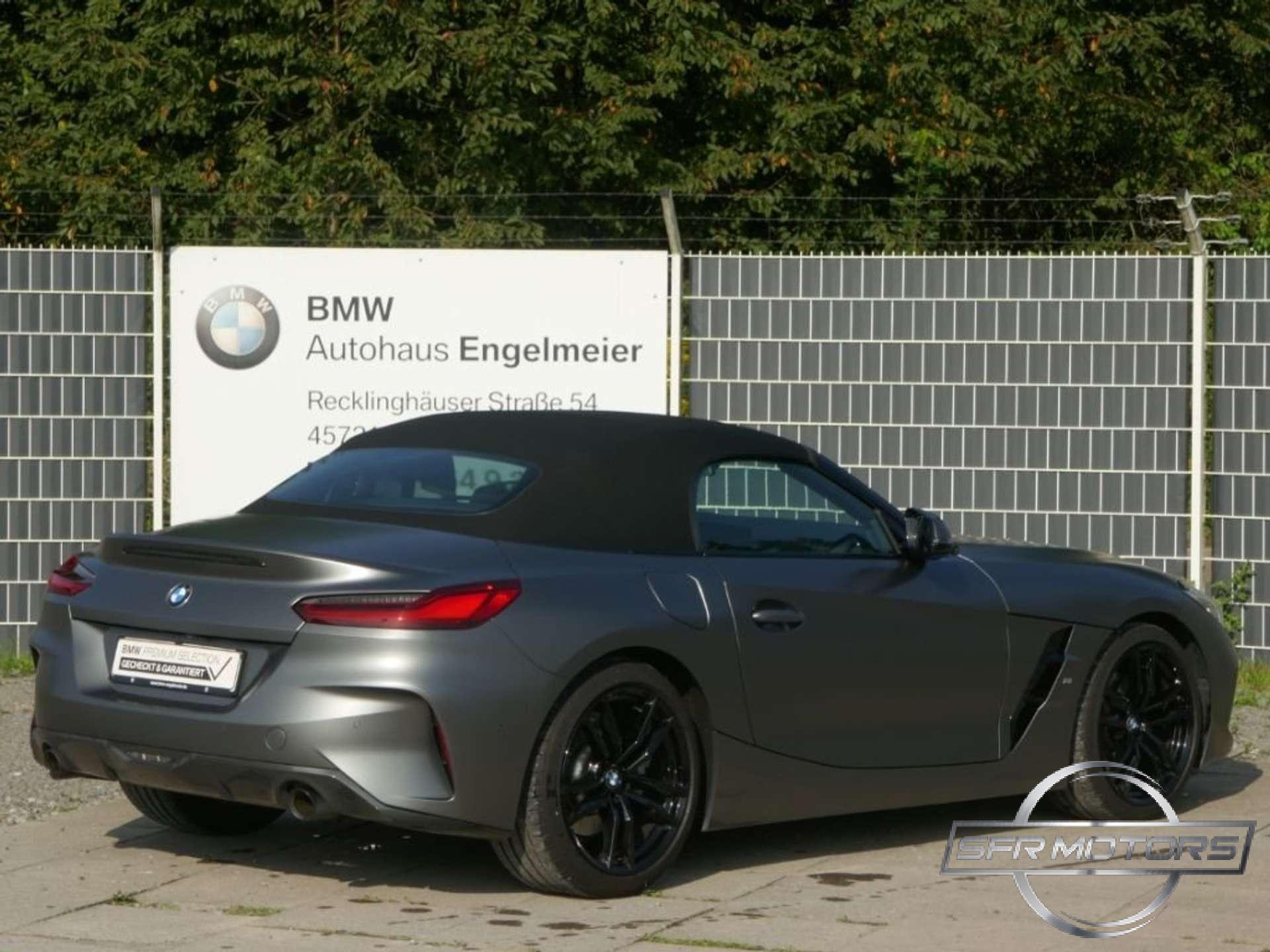 BMW Z4  sdrive 20i Msport auto – FROZEN GREY