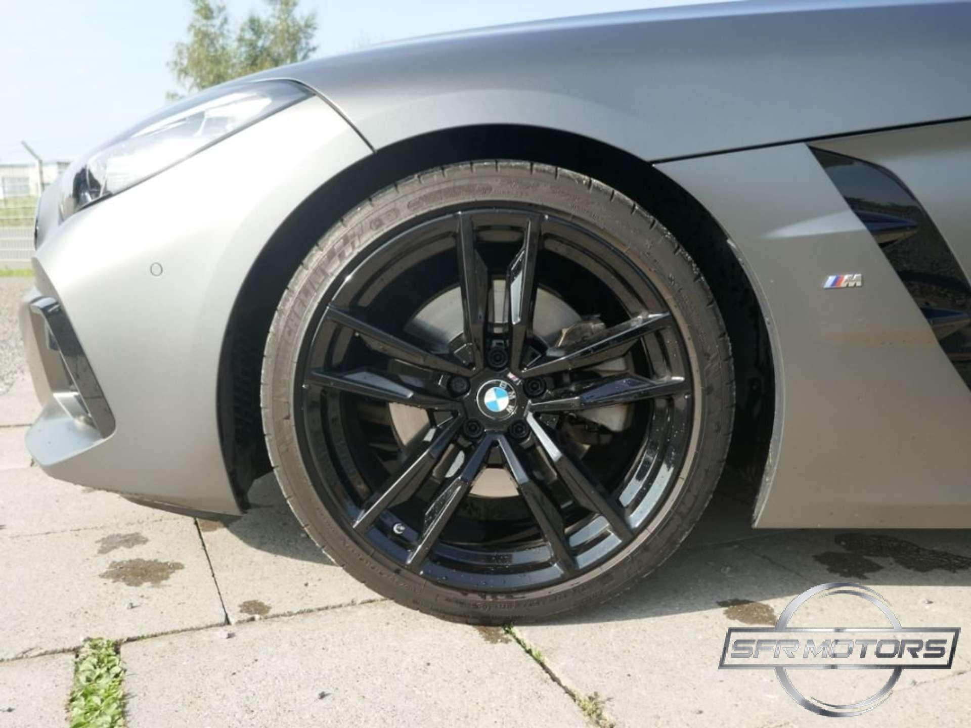 BMW Z4  sdrive 20i Msport auto – FROZEN GREY