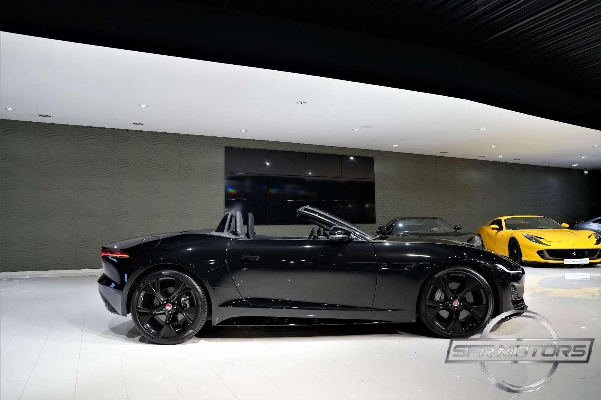 Jaguar F-Type  Cabrio 2.0 i4 R-Dynamic Black rwd 300cv auto