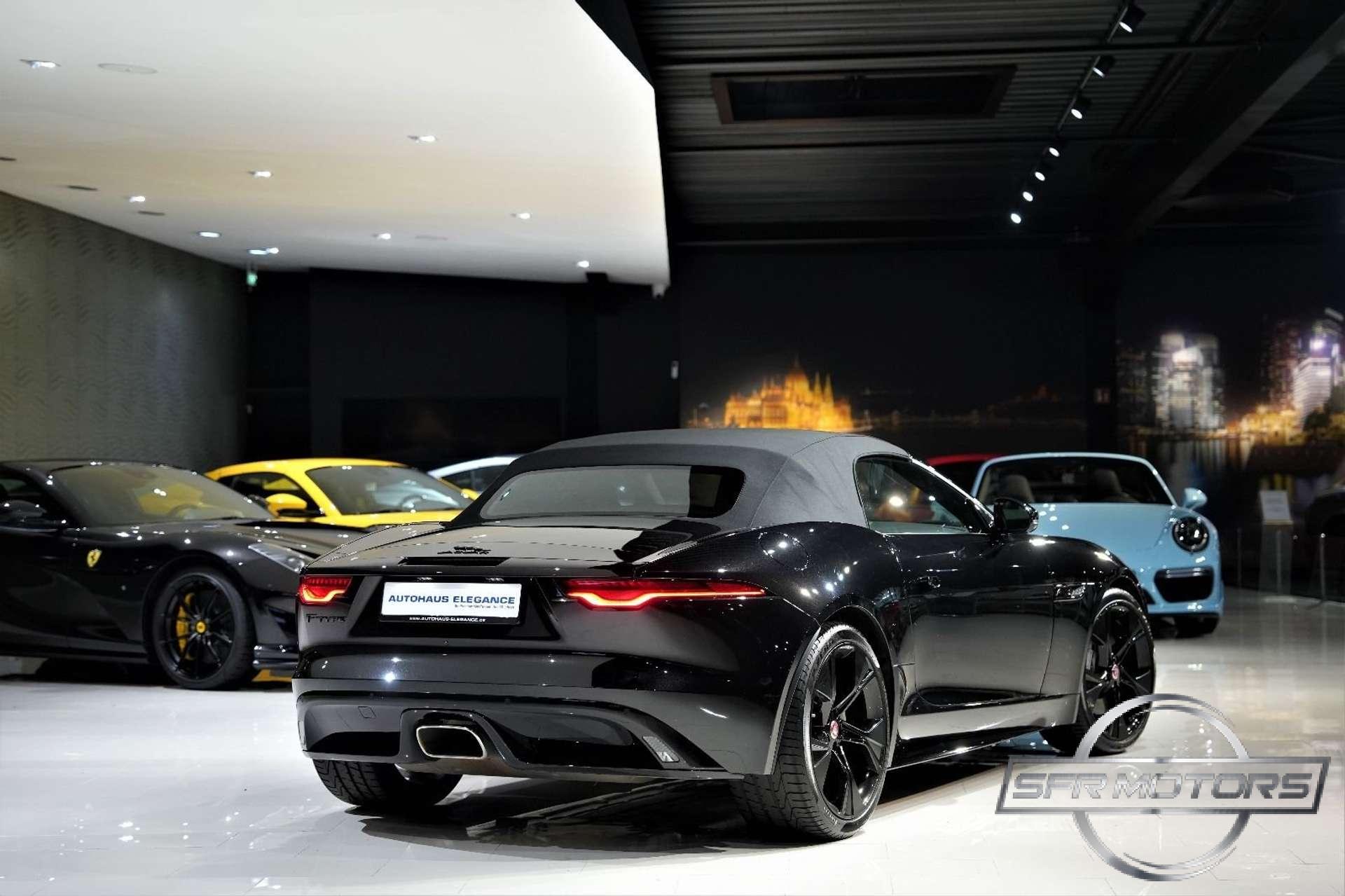 Jaguar F-Type  Cabrio 2.0 i4 R-Dynamic Black rwd 300cv auto