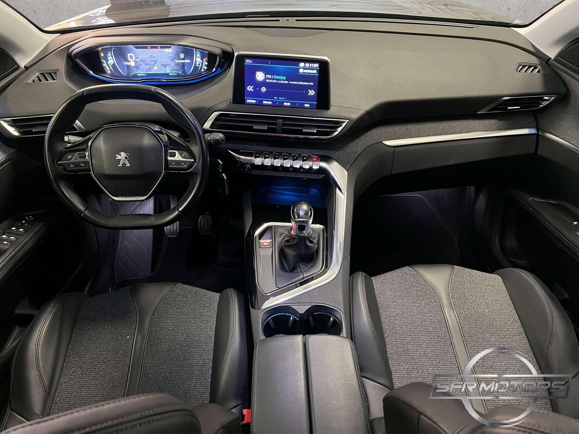 Peugeot 5008  Allure 1.5 bluehdi – IVA ESPOSTA