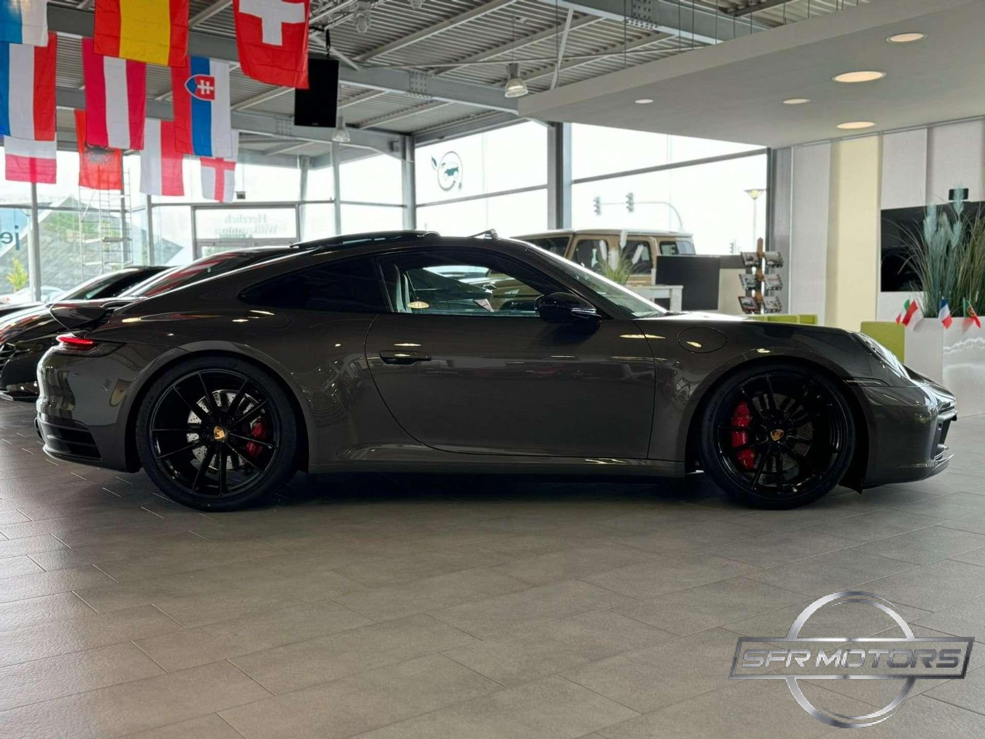 Porsche 911  Coupe 3.0 Carrera S auto CHRONO/BOSE/CAMERA