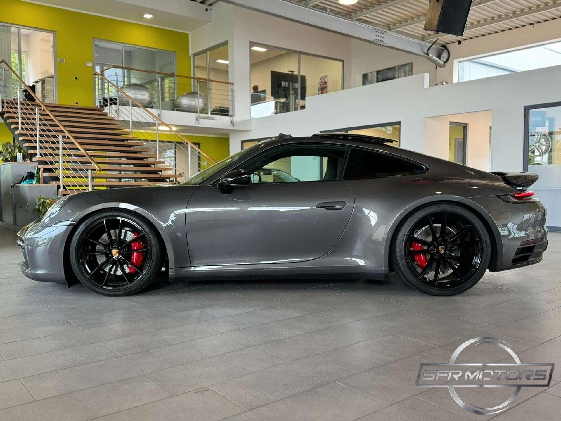 Porsche 911  Coupe 3.0 Carrera S auto CHRONO/BOSE/CAMERA