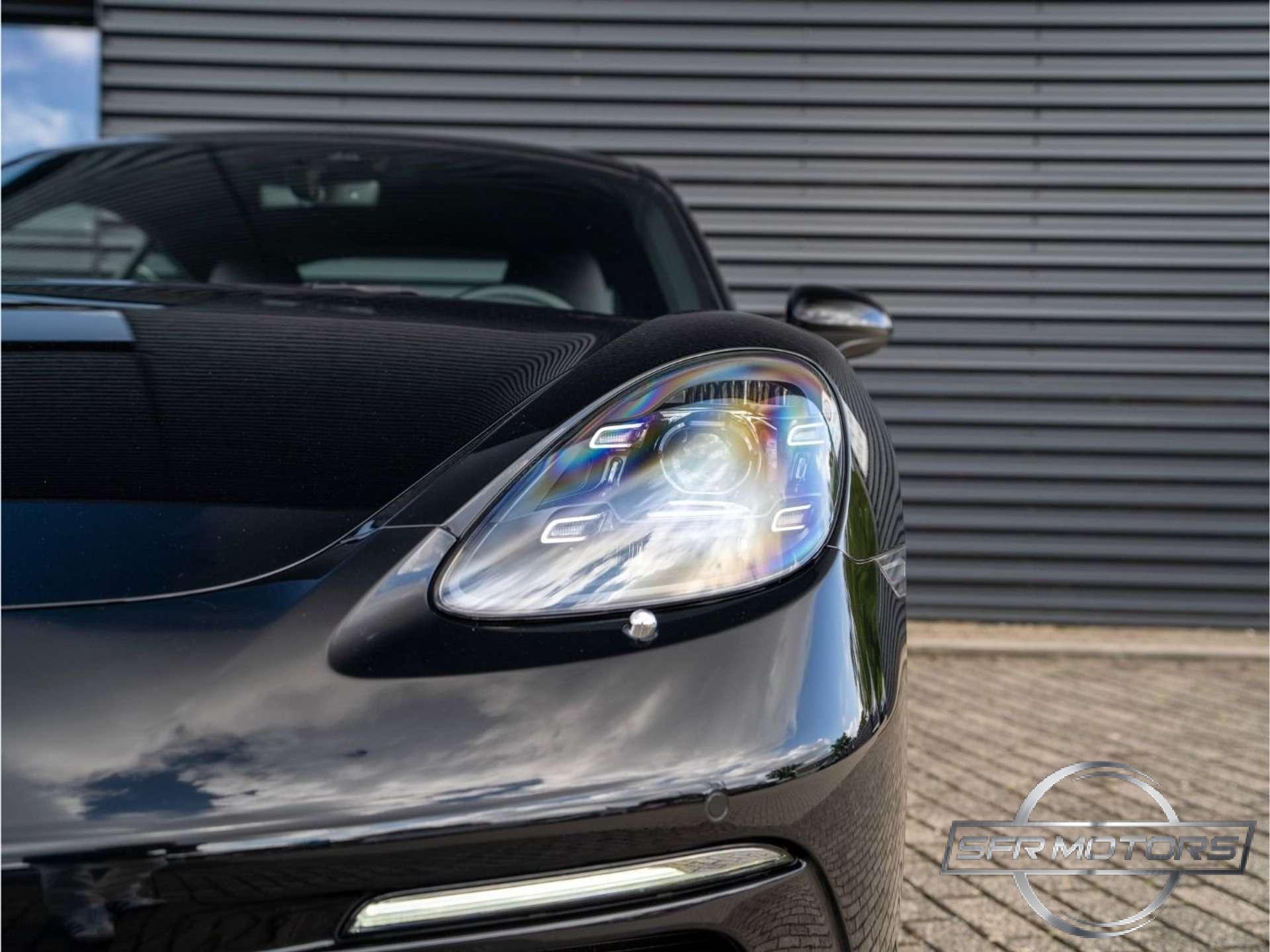 Porsche Cayman  718 2.0 300cv pdk