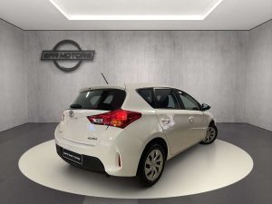 Toyota Auris  Active 5p 1.3 99cv