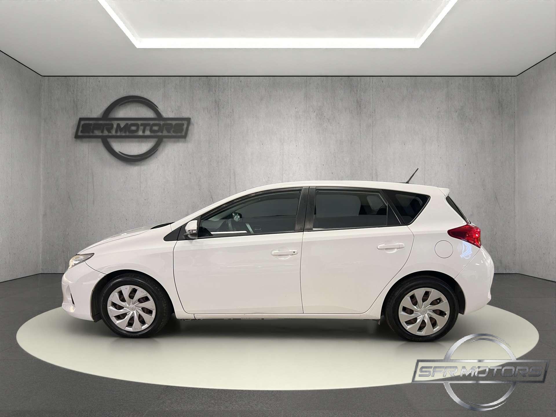 Toyota Auris  Active 5p 1.3 99cv