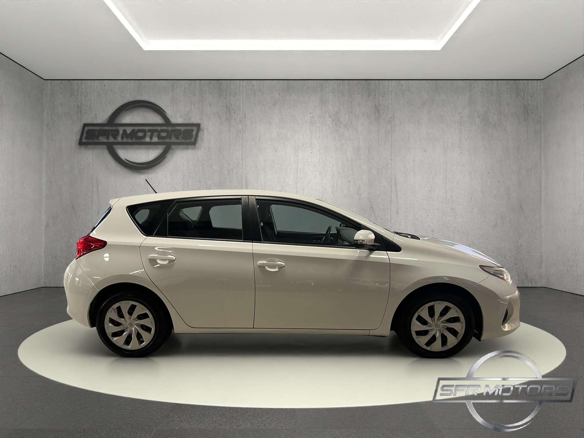 Toyota Auris  Active 5p 1.3 99cv