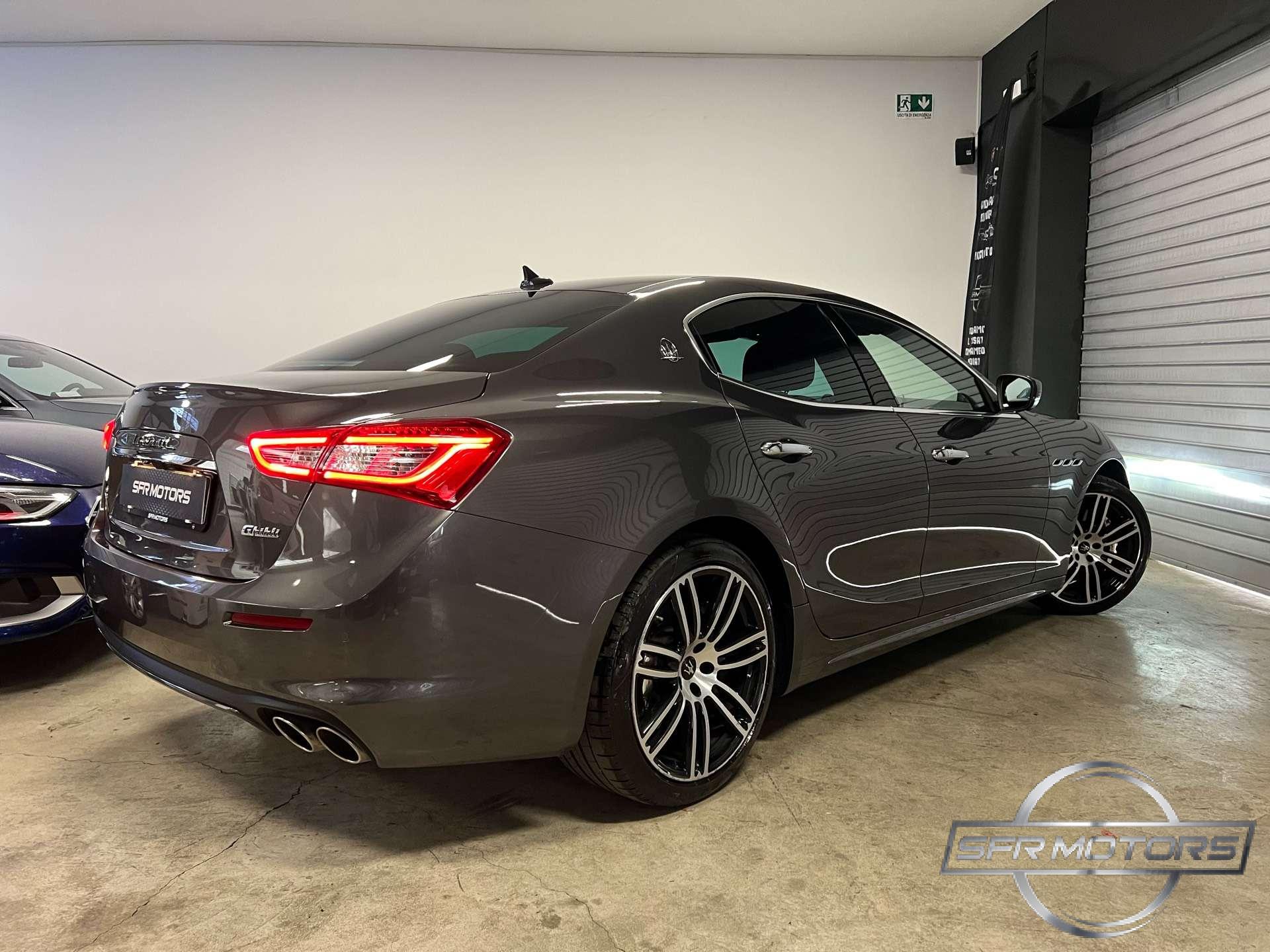 Maserati Ghibli  Granlusso 3.0 350cv – IVA ESPOSTA