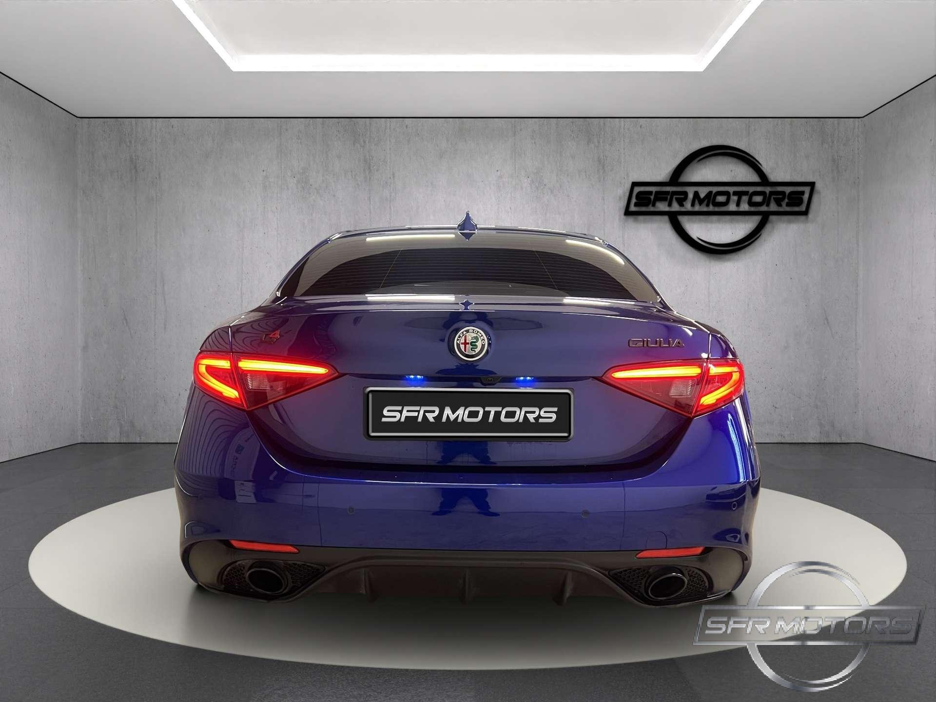 Alfa Romeo Giulia  Veloce Q4 2.0 280cv – SED.ELETTR/PALETTE/DNA