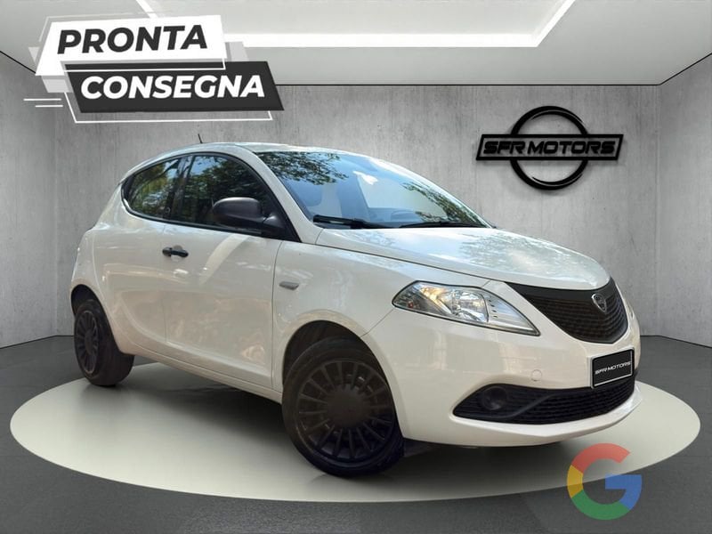 Lancia Ypsilon Hybrid Silver – PROMO/IVA ESP.