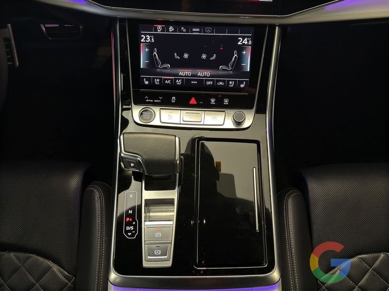 Audi Q8 S Line quattro 55 TFSI 3.0 340cv – PROMO/IVA ESP.