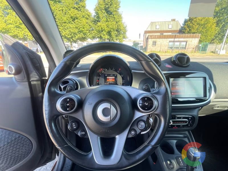 smart fortwo fortwo BRABUS 0.9 Turbo twinamic Xclusive *PROMO*