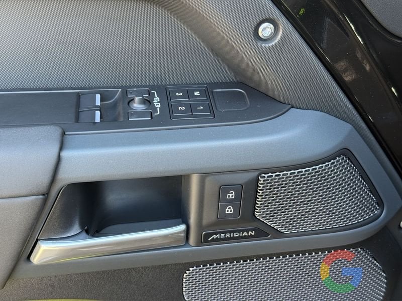 Land Rover Defender 90 AWD Auto X-Dynamic SE SW11 – PROMO