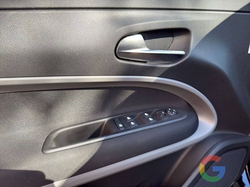 Jeep Avenger Altitude 1.2 100cv – PREZZO PROMO