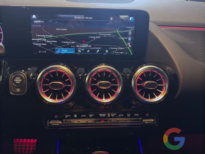 Mercedes-Benz GLA GLA 200d Automatic Premium- PROMO