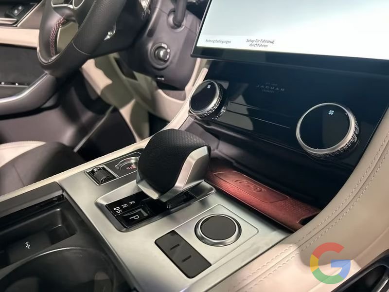 Jaguar F-Pace 5.0 P550 SVR EDITION AUTO 4WD *PROMO*