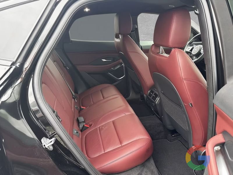 Jaguar E-Pace 2.0 P250 R-DYNAMIC SE AUTO 4WD