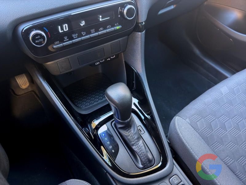 Toyota Yaris Hybrid Lounge 1.5 116cv – PROMO