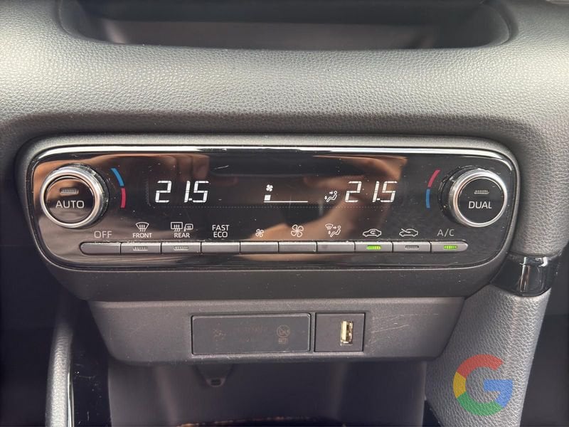 Toyota Yaris Hybrid Style 116cv – PROMO