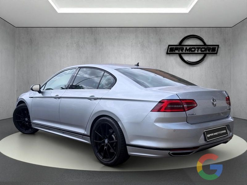 Volkswagen Passat 2.0 BiTDI 240cv R Line DSG 4MOTION