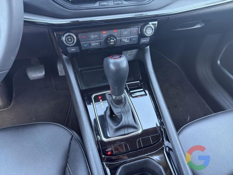 Jeep Compass e-Hybrid 1.5 Turbo MHEV T4 96kW Night Eagle DDCT