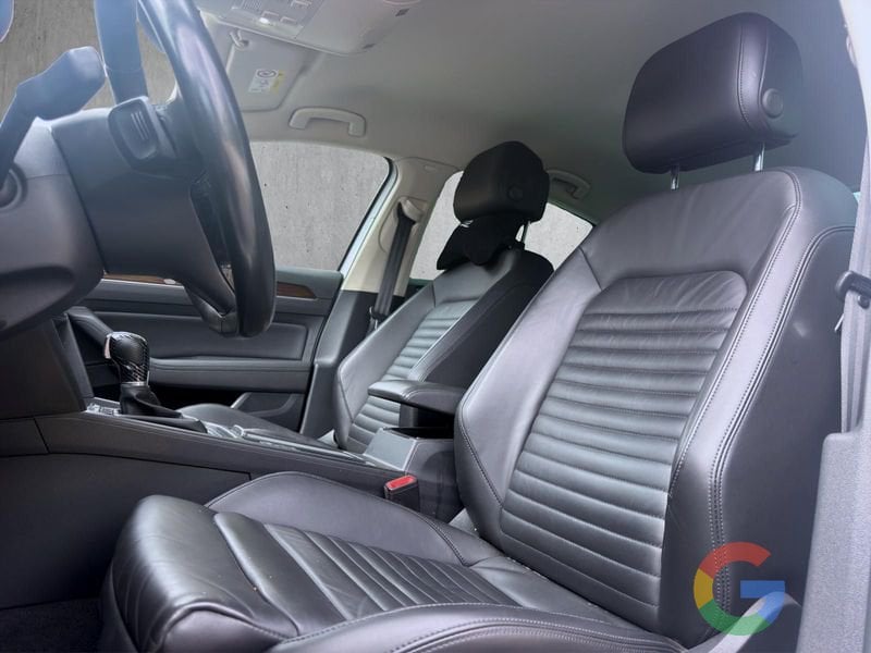 Volkswagen Passat 2.0 BiTDI 240cv R Line DSG 4MOTION