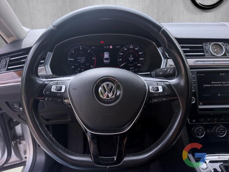 Volkswagen Passat 2.0 BiTDI 240cv R Line DSG 4MOTION