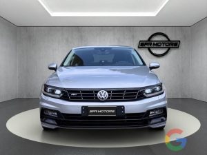 Volkswagen Passat 2.0 BiTDI 240cv R Line DSG 4MOTION