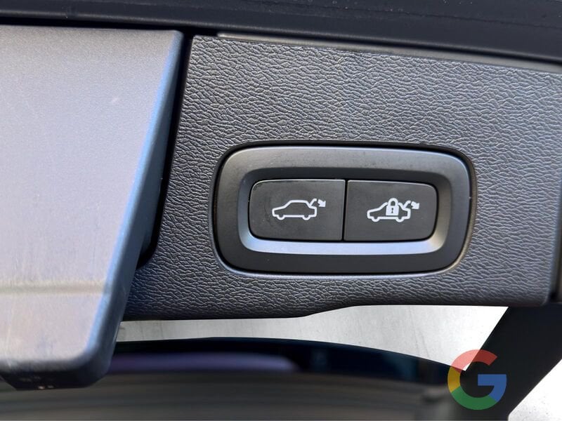 Volvo XC60 B4 D automatico Plus Dark – PROMO/IVA ESP.