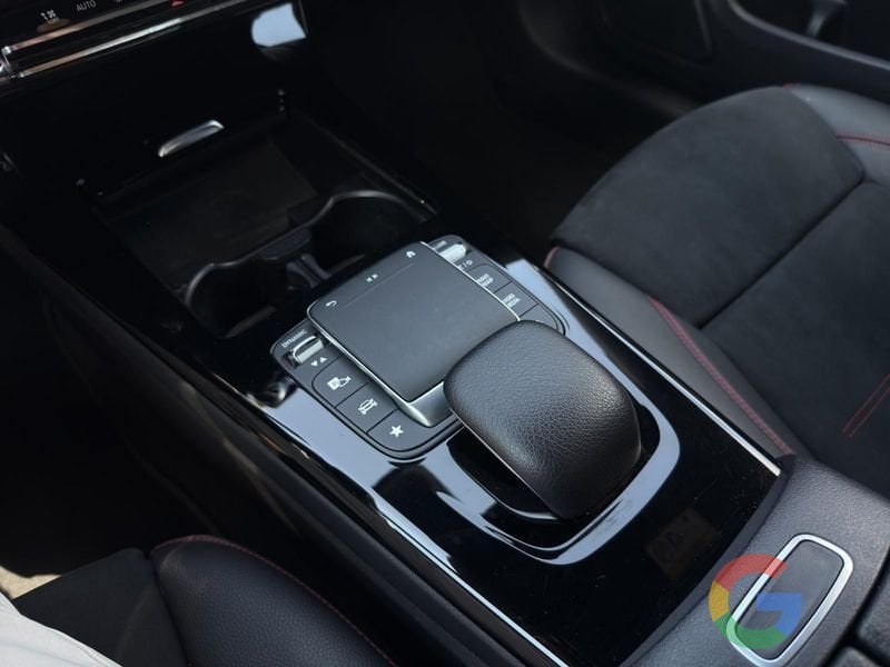 Mercedes-Benz CLA 180 Premium Plus 136cv – PROMO