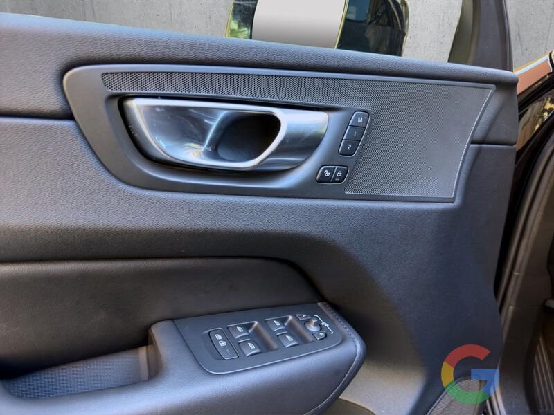 Volvo XC60 B4 D automatico Plus Dark – PROMO/IVA ESP.