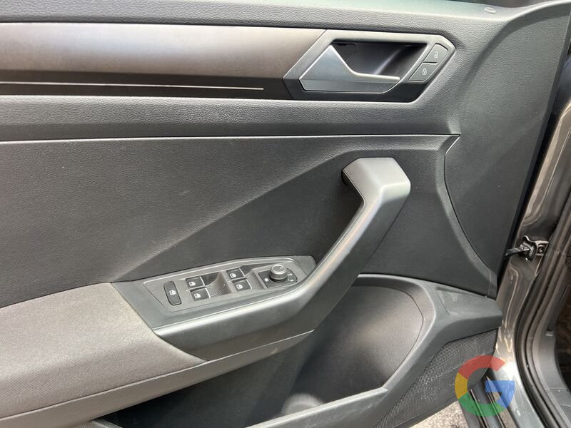 Volkswagen T-Roc T-Roc 1.0 tsi Style 115cv – PROMO